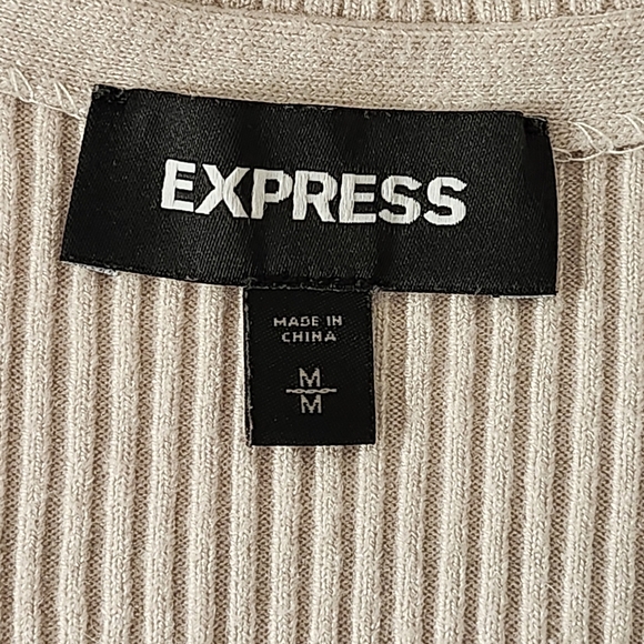 Express Puffed Short Sleeve Ribbed Button Down Beige Sweater Size Medium - Picture 6 of 9